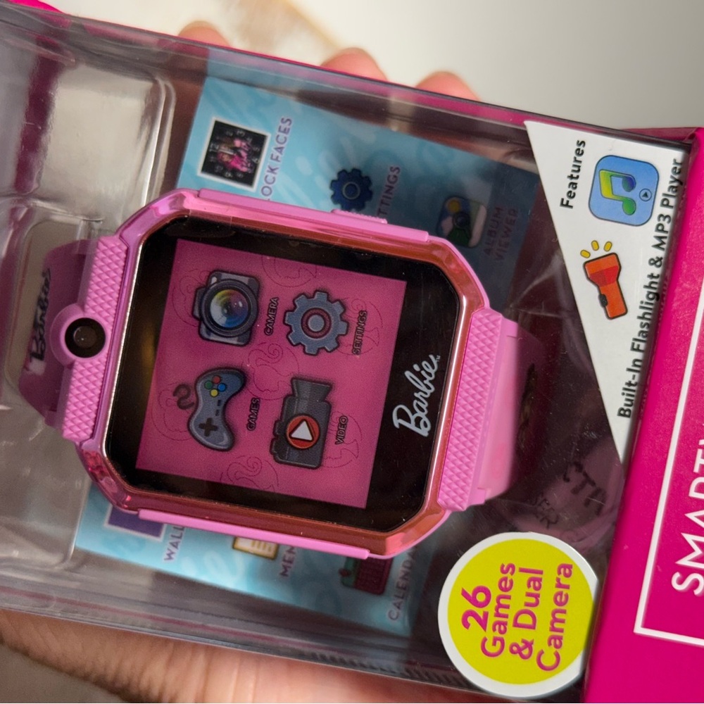 Barbie Pink Interactive Smartwatch - Picture 7 of 8